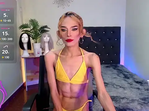 itsmeMonicaloove69 online show from December 2, 2025, 3:41 am