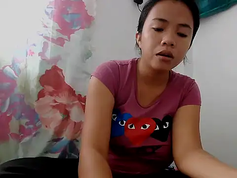 RicenTits online show from November 13, 2025, 5:55 am