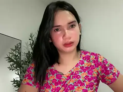 Sweet Hannahx online show from July 28, 2026, 5:12 pm