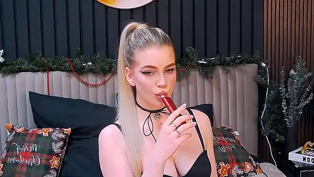 MilanaCeleste online show from January 13, 2026, 11:41 pm