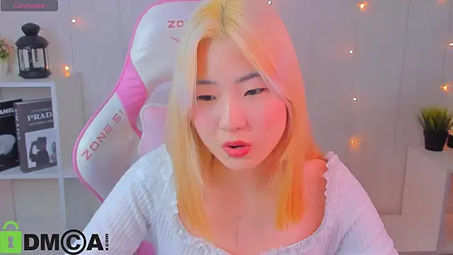 Snapshot of Aisi_18 chatting on November 26, 2025, 1:38 am Aisi 18 online show from November 26, 2025, 1:38 am