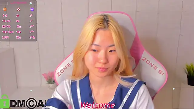 Snapshot of Aisi_18 chatting on November 16, 2025, 12:59 am Aisi 18 online show from November 16, 2025, 12:59 am