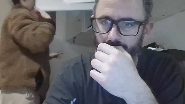 Snapshot of whatYwantMorrre chatting on November 26, 2025, 1:55 pm whatYwantMorrre online show from November 26, 2025, 1:55 pm