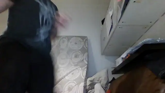 Snapshot of whatYwantMorrre chatting on November 23, 2025, 10:14 am whatYwantMorrre online show from November 23, 2025, 10:14 am