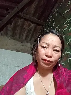  Helala  online show from November 4, 2025, 3:38 pm