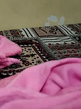 Hot modal online show from November 30, 2025, 8:04 am