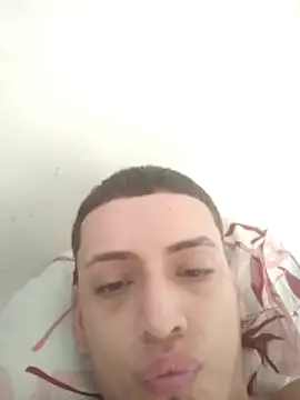 camileon12 online show from November 8, 2025, 2:53 pm