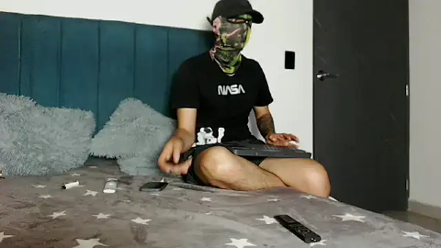 Warmteam777 online show from September 10, 2025, 8:13 am