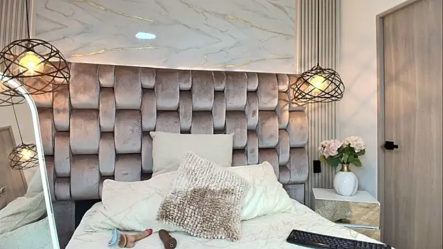 DulceEstrella  online show from February 10, 2026, 11:53 am