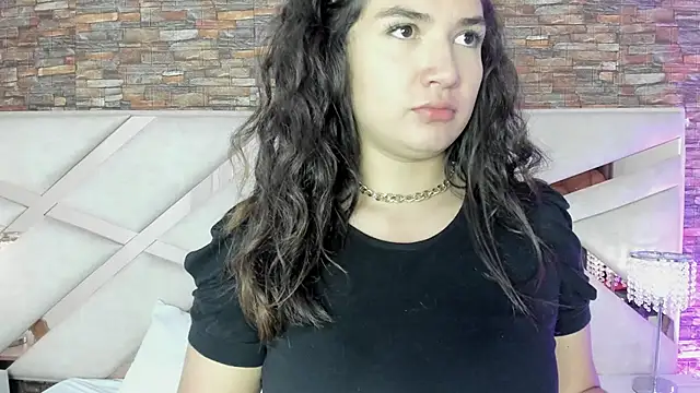 Snapshot of Valery_Brand chatting on October 25, 2025, 12:50 pm Valery Brand online show from October 25, 2025, 12:50 pm