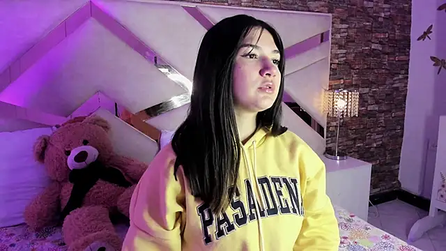 Snapshot of Valery_Brand chatting on November 6, 2025, 1:26 pm Valery Brand online show from November 6, 2025, 1:26 pm