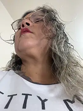 Lucy Milf 474 online show from March 20, 2026, 12:06 pm