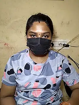 Snapshot of Tamil_Attitude_queen chatting on April 15, 2026, 7:58 pm Tamil Attitude queen online show from April 15, 2026, 7:58 pm