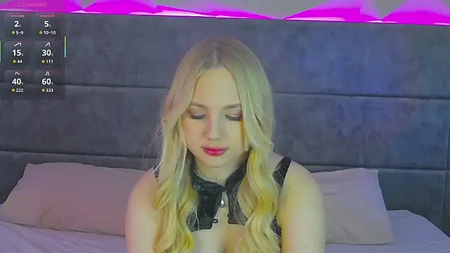 Snapshot of Sky_Cutie chatting on February 4, 2026, 5:57 am Sky Cutie online show from February 4, 2026, 5:57 am