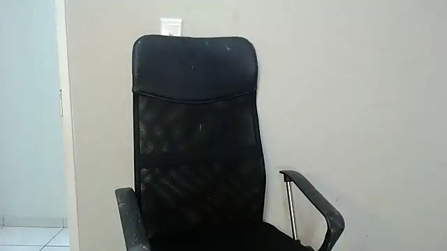 QueenpatieX online show from February 22, 2026, 2:41 pm