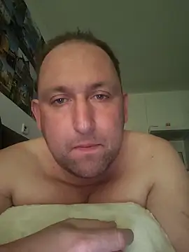 GenuineDedication42 online show from March 4, 2026, 11:18 am