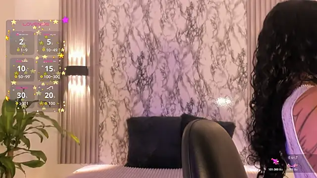 ChloeeMason online show from November 26, 2025, 11:10 am