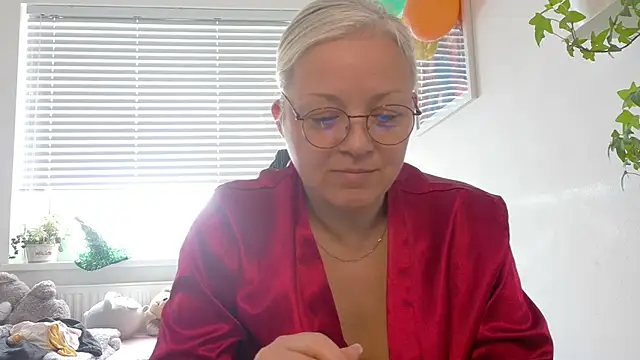 Linsy Kim online show from February 20, 2026, 9:55 am