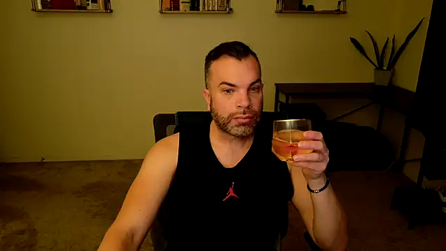 Snapshot of Ty_lerDavid chatting on November 9, 2025, 7:01 am Ty lerDavid online show from November 9, 2025, 7:01 am