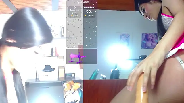 keily  funny online show from October 3, 2025, 11:23 am