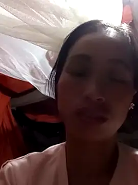 misa 00 online show from October 14, 2025, 5:57 pm