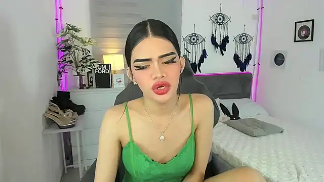 Snapshot of tstoni_talks chatting on September 15, 2025, 8:26 am tstoni talks online show from September 15, 2025, 8:26 am