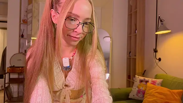 BritaKiss online show from March 13, 2026, 2:49 am