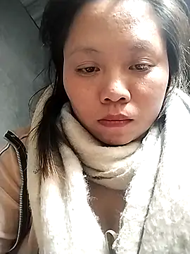 Snapshot of venu00 chatting on February 25, 2026, 11:32 am venu00 online show from February 25, 2026, 11:32 am