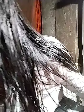 venu00 online show from March 18, 2026, 1:57 pm