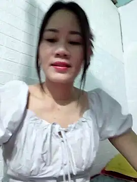 Singlemom69x online show from September 28, 2025, 1:18 pm