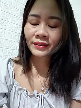 Singlemom69x online show from November 5, 2025, 2:03 am