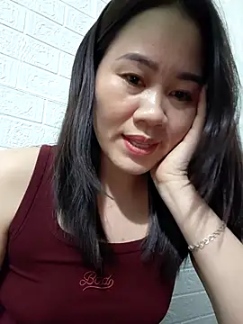 Singlemom69x online show from October 23, 2025, 1:21 pm