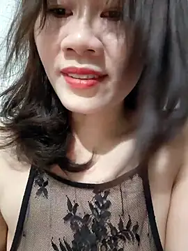 Snapshot of Singlemom69x chatting on May 24, 2026, 12:49 pm Singlemom69x online show from May 24, 2026, 12:49 pm