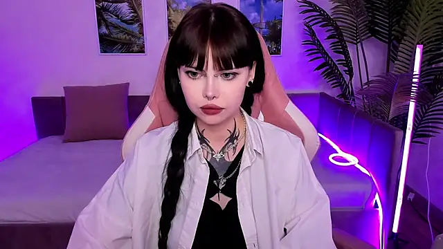 Morana Batt online show from October 4, 2025, 8:38 am