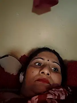 Snapshot of Rakhi99x chatting on November 4, 2025, 4:33 pm Rakhi99x online show from November 4, 2025, 4:33 pm