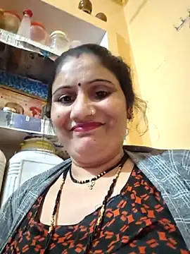 Snapshot of Rakhi99x chatting on November 7, 2025, 2:10 pm Rakhi99x online show from November 7, 2025, 2:10 pm