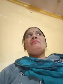 Snapshot of Rakhi99x chatting on December 18, 2025, 9:47 am Rakhi99x online show from December 18, 2025, 9:47 am