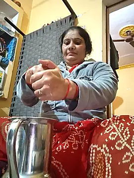 Snapshot of Rakhi99x chatting on December 2, 2025, 3:07 am Rakhi99x online show from December 2, 2025, 3:07 am