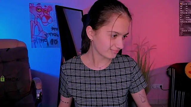 Snapshot of talia_seduce chatting on November 7, 2025, 1:04 pm talia seduce online show from November 7, 2025, 1:04 pm