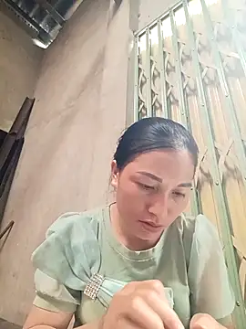 Snapshot of YAYAA-502 chatting on September 24, 2025, 7:48 am YAYAA-502 online show from September 24, 2025, 7:48 am