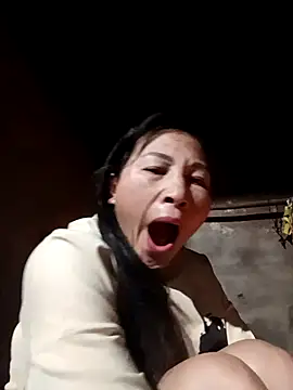 YAYAA-502 online show from November 24, 2025, 11:27 pm