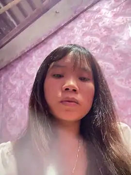 Snapshot of Ngoc-bbi chatting on May 1, 2026, 2:00 pm Ngoc-bbi online show from May 1, 2026, 2:00 pm