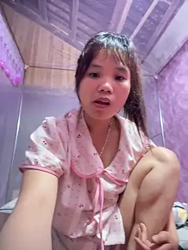 Snapshot of Ngoc-bbi chatting on April 26, 2026, 4:43 am Ngoc-bbi online show from April 26, 2026, 4:43 am