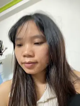 Ngoc-bbi online show from November 11, 2025, 5:46 am