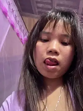 Snapshot of Ngoc-bbi chatting on April 24, 2026, 3:14 pm Ngoc-bbi online show from April 24, 2026, 3:14 pm
