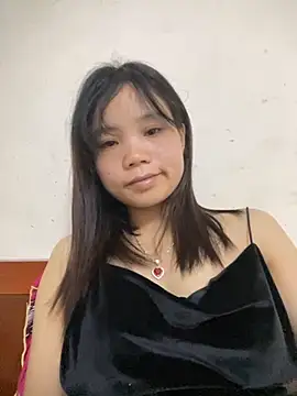 Ngoc-bbi online show from November 10, 2025, 5:40 pm