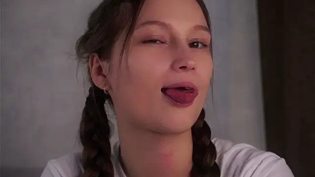 Snapshot of MelaniSeiver chatting on September 19, 2025, 1:20 am MelaniSeiver online show from September 19, 2025, 1:20 am