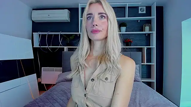 SabrinaSharm online show from October 4, 2025, 11:56 am