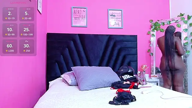 Snapshot of SweeterChocolate chatting on October 22, 2025, 3:28 am SweeterChocolate online show from October 22, 2025, 3:28 am