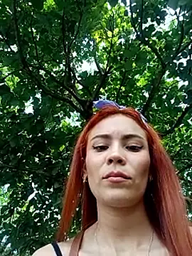 dulcelatin21 online show from September 11, 2025, 6:30 pm